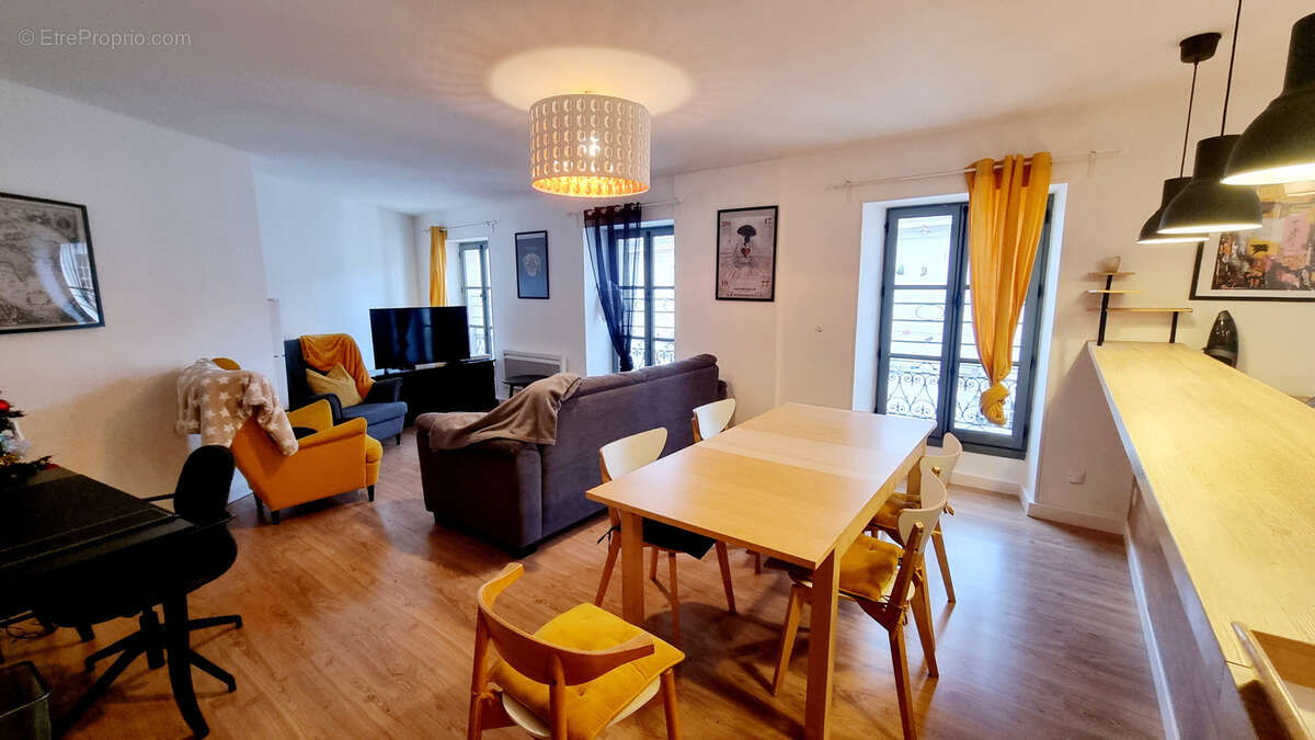 Appartement à NIMES