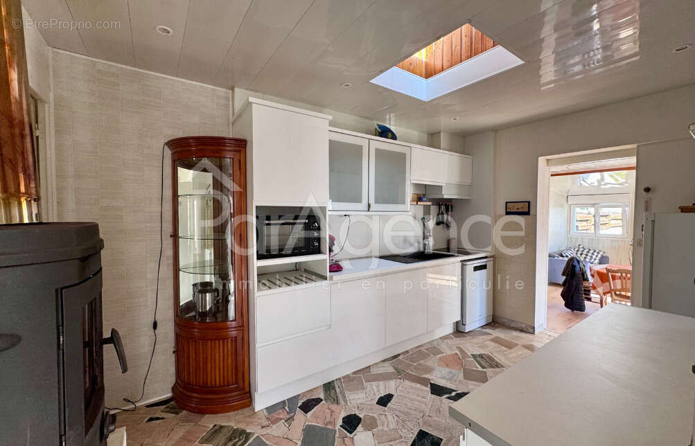Maison   Proche plage du Platin - photo 4