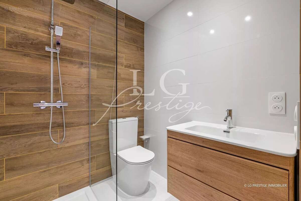 Maison à MANDELIEU-LA-NAPOULE