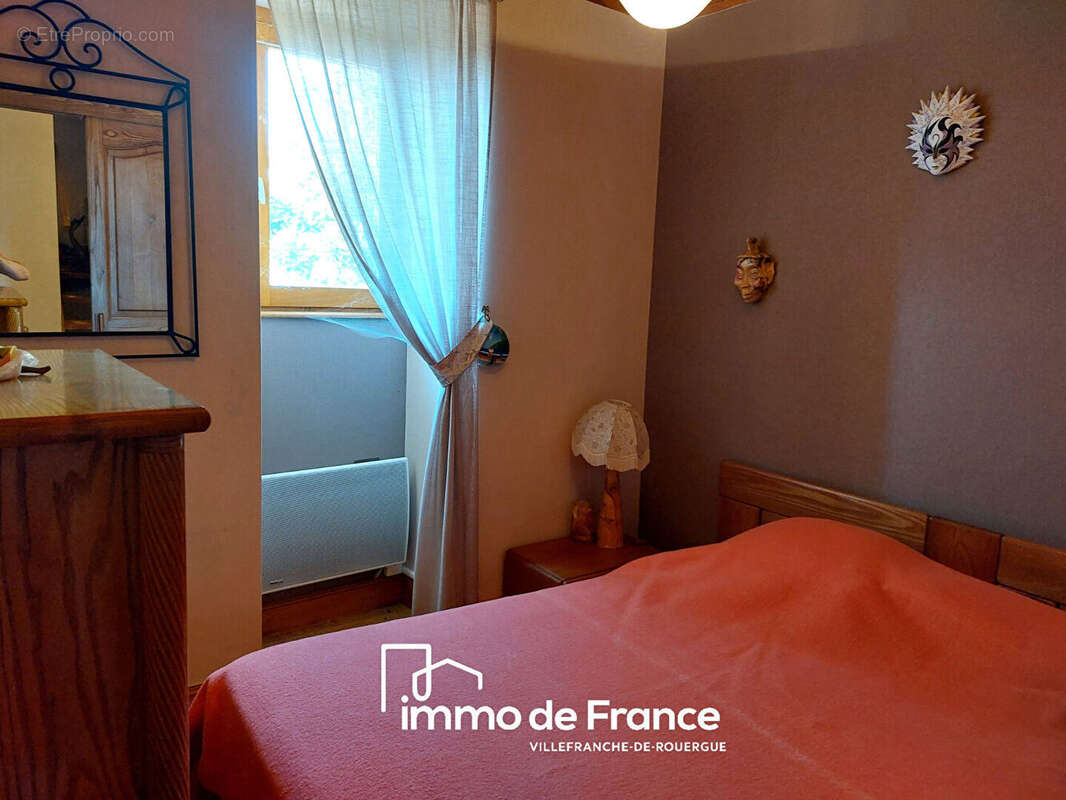 Ensemble immobilier en pierre avec terrain de 8 874 m² - photo 6