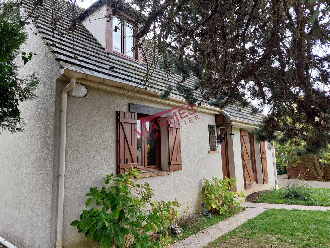 Maison à CHAUMONTEL