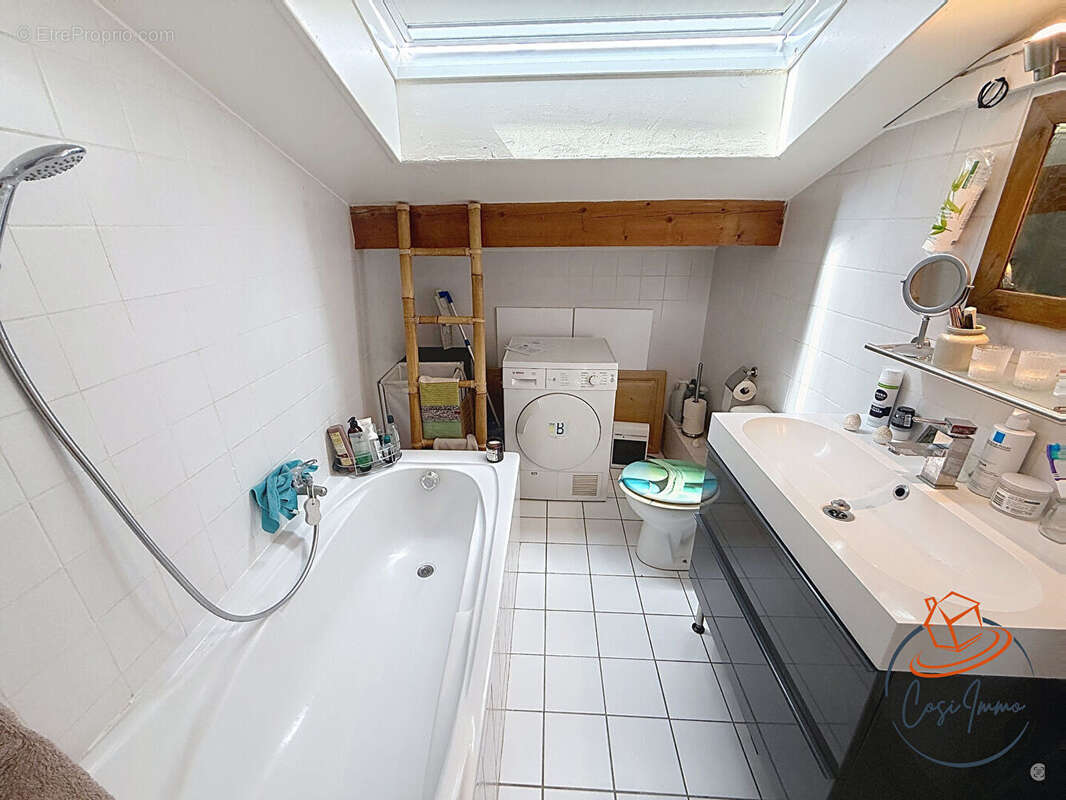 Appartement à ECHENEVEX