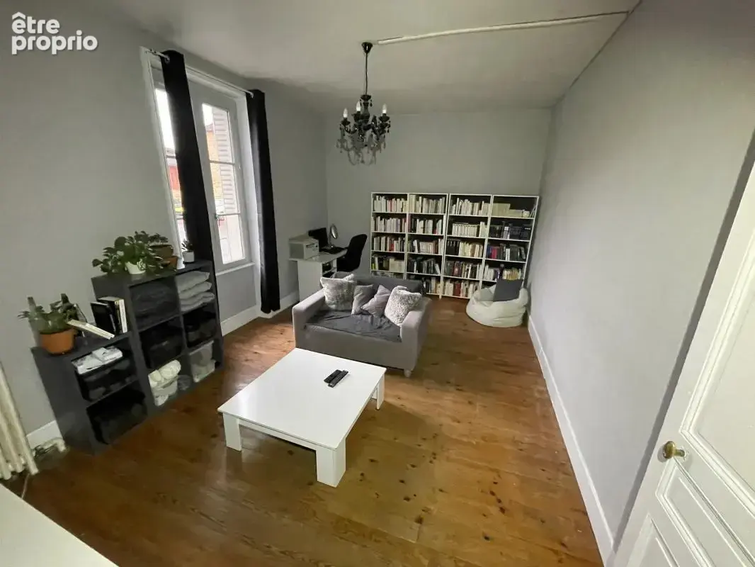Charlieu, Maison 126m2 avec terrain et dépendance à rénover - photo 2