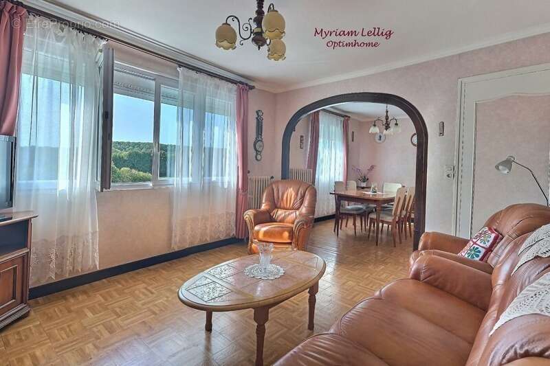 Maison à LA BONNEVILLE-SUR-ITON