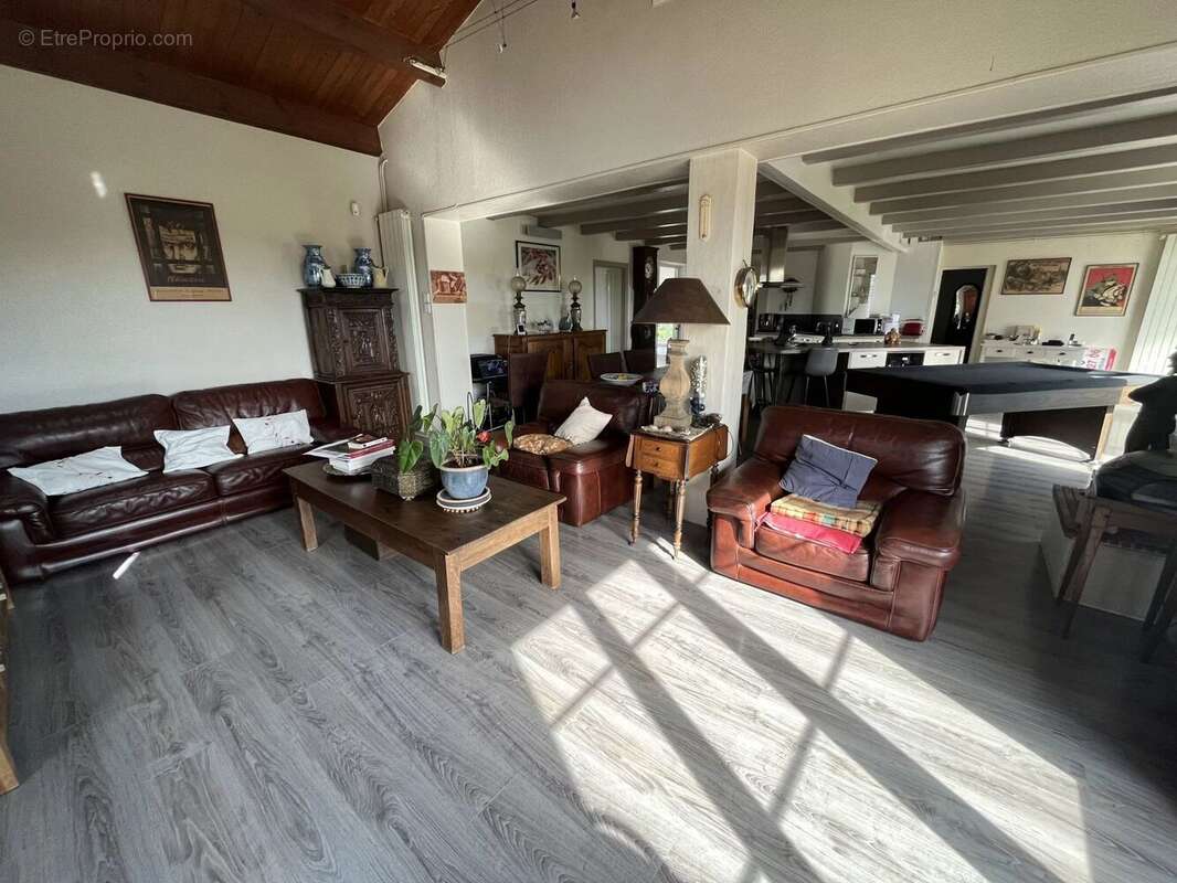 Maison à NUAILLE-D&#039;AUNIS