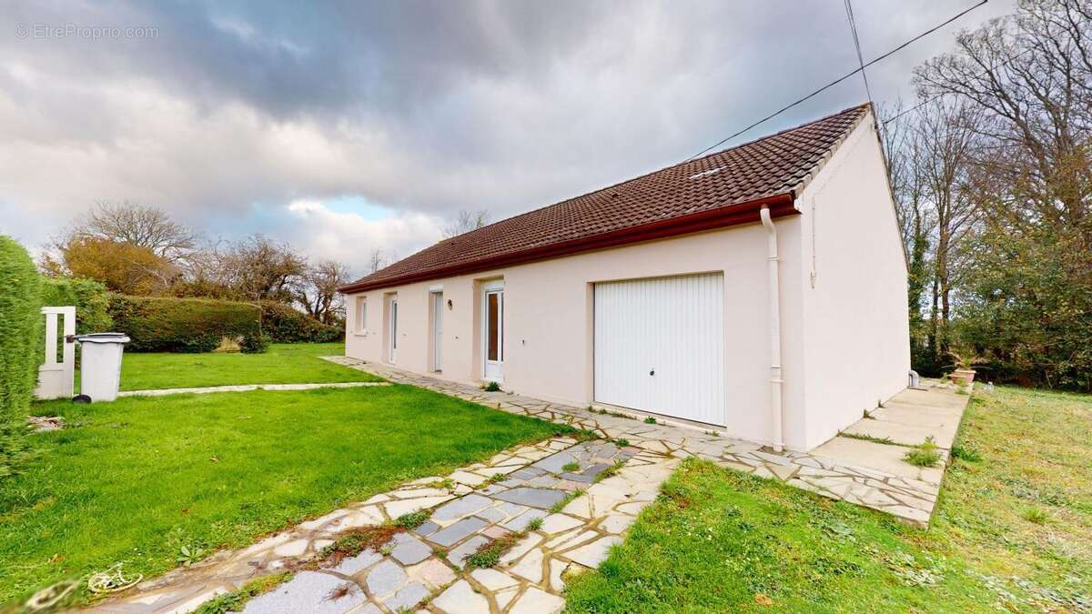 Maison à TEURTHEVILLE-HAGUE