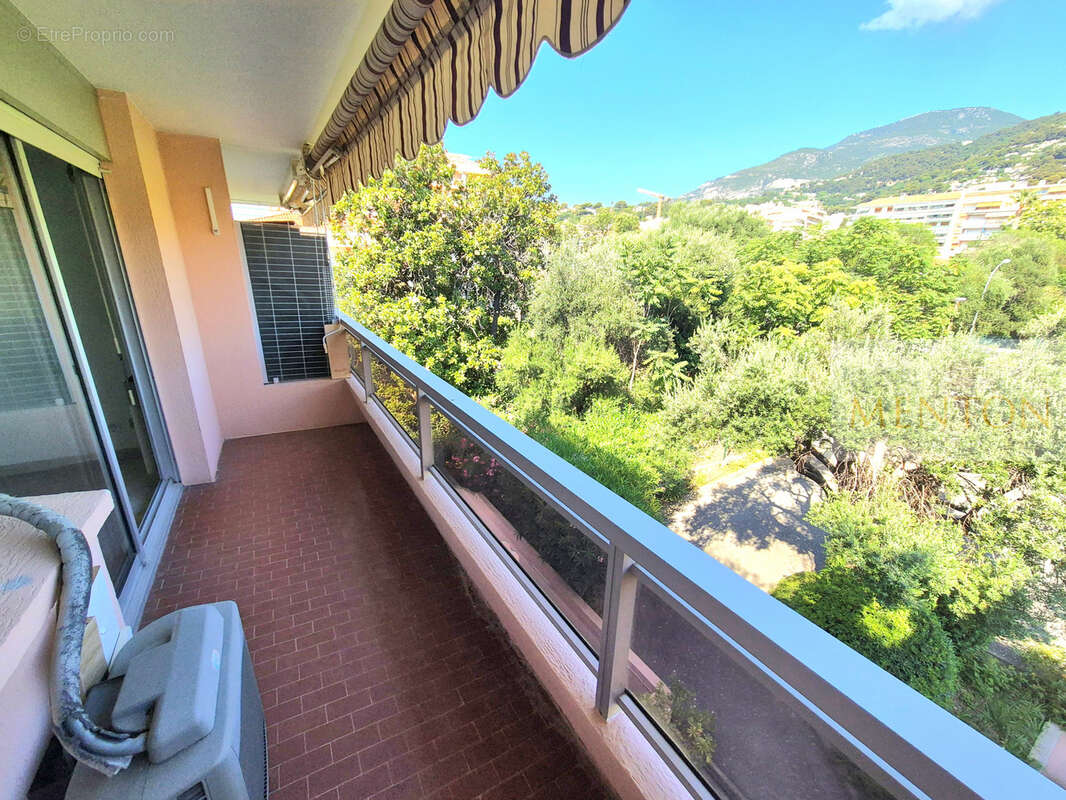 Appartement à ROQUEBRUNE-CAP-MARTIN