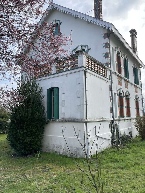 Maison 153 m² à Saint-Astier  - photo 4