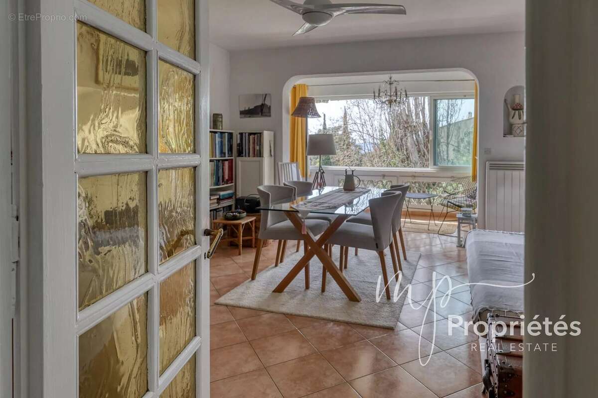 Appartement à RAYOL-CANADEL-SUR-MER