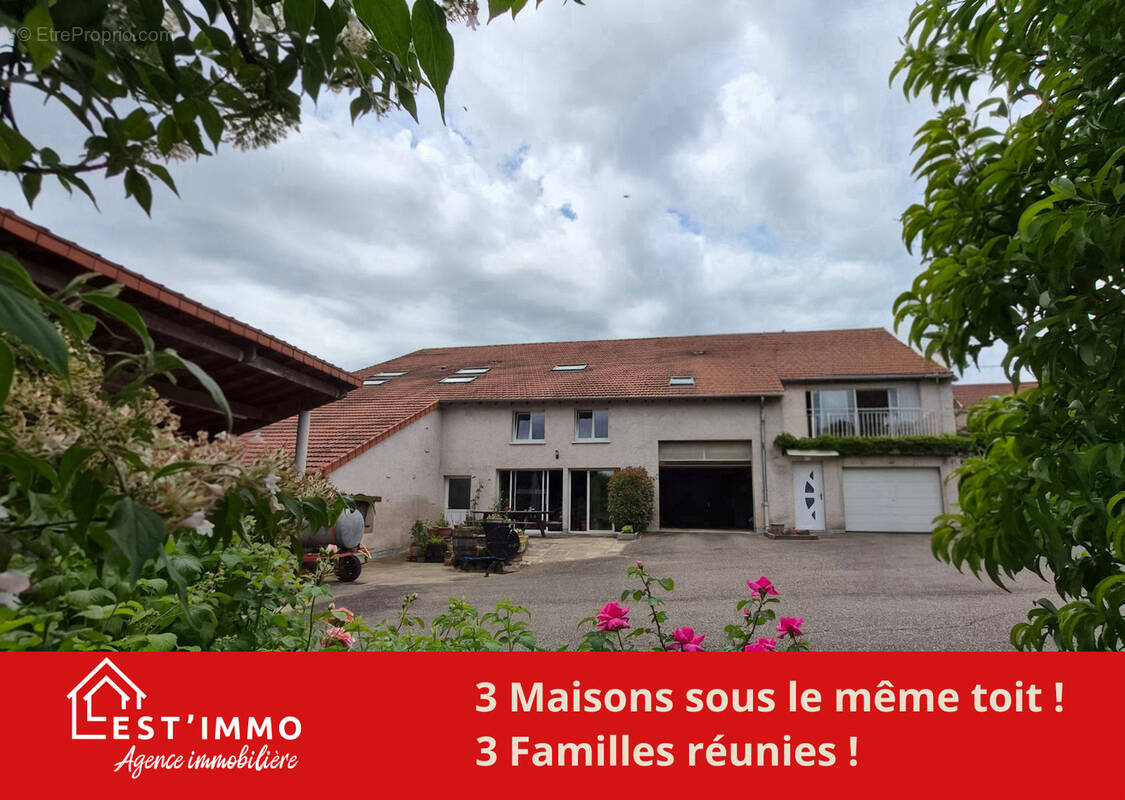 Maison à AMBACOURT