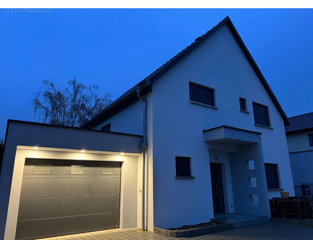 ZILLISHEIM - Maison récente et moderne de 150m2 - Proche Collège Épiscopal - photo 14