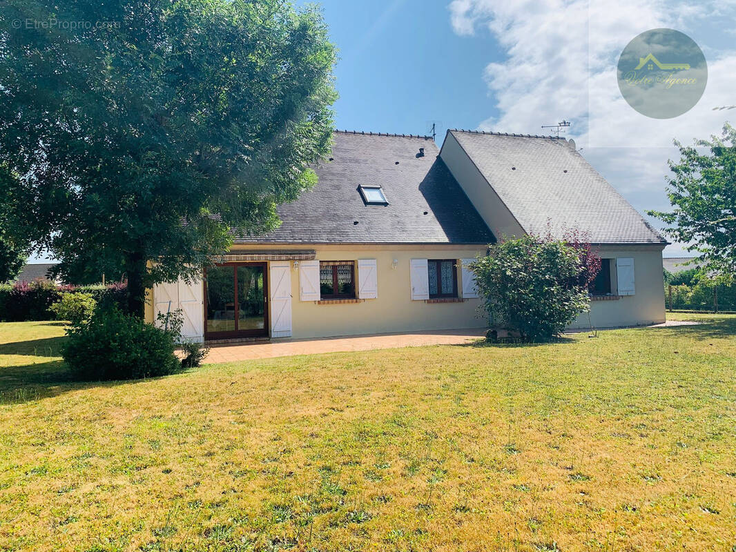 Maison à CHEROY