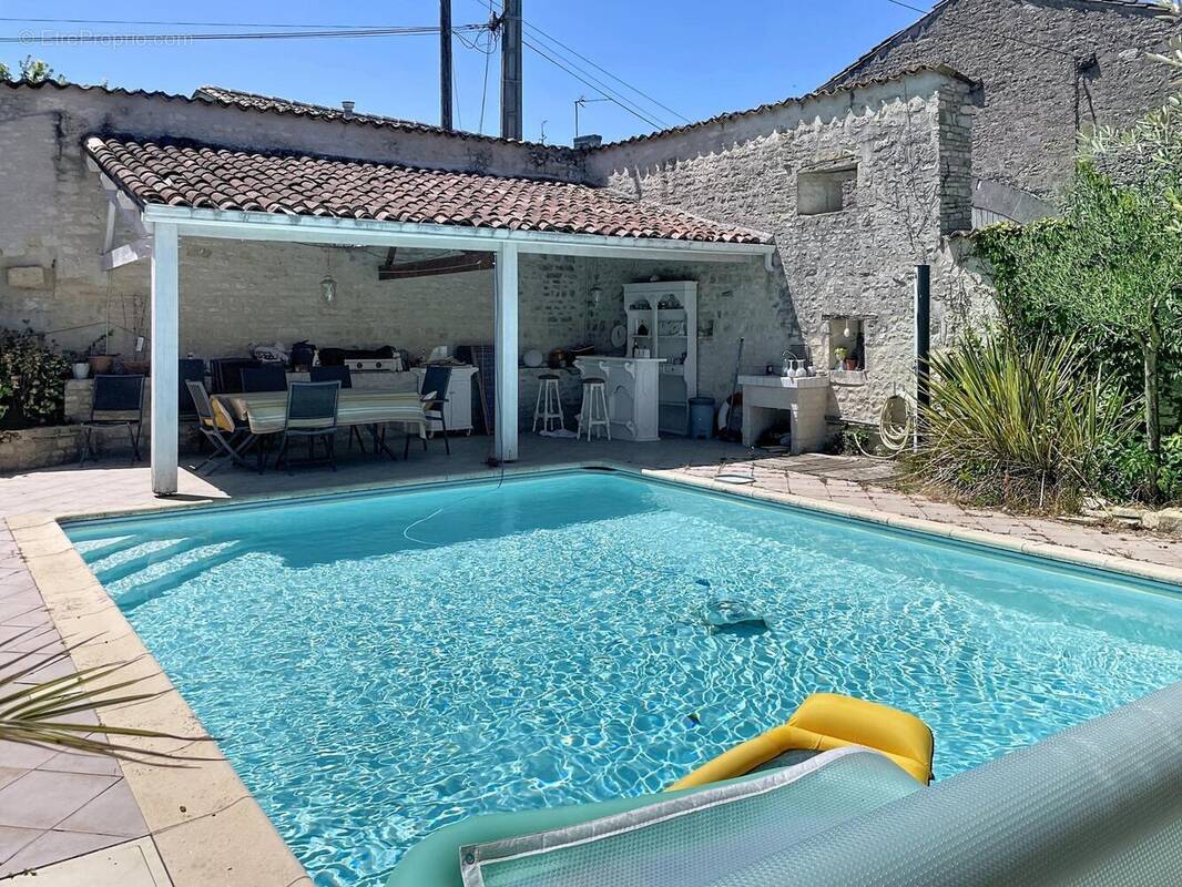 Photo 1 - Maison à CHASSORS