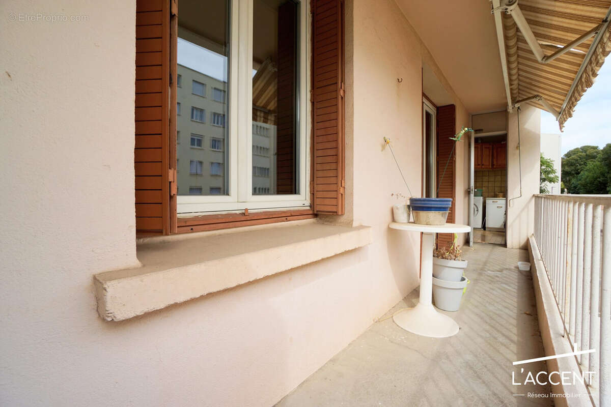 Appartement à NIMES