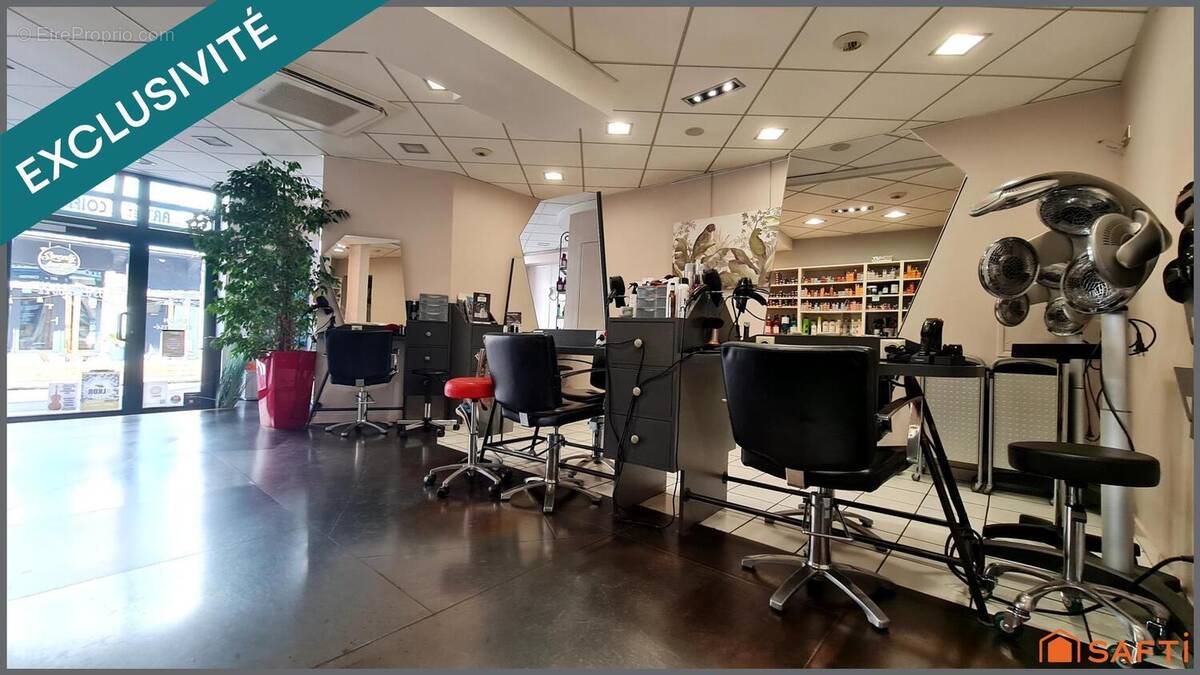 Photo 1 - Commerce à MACON