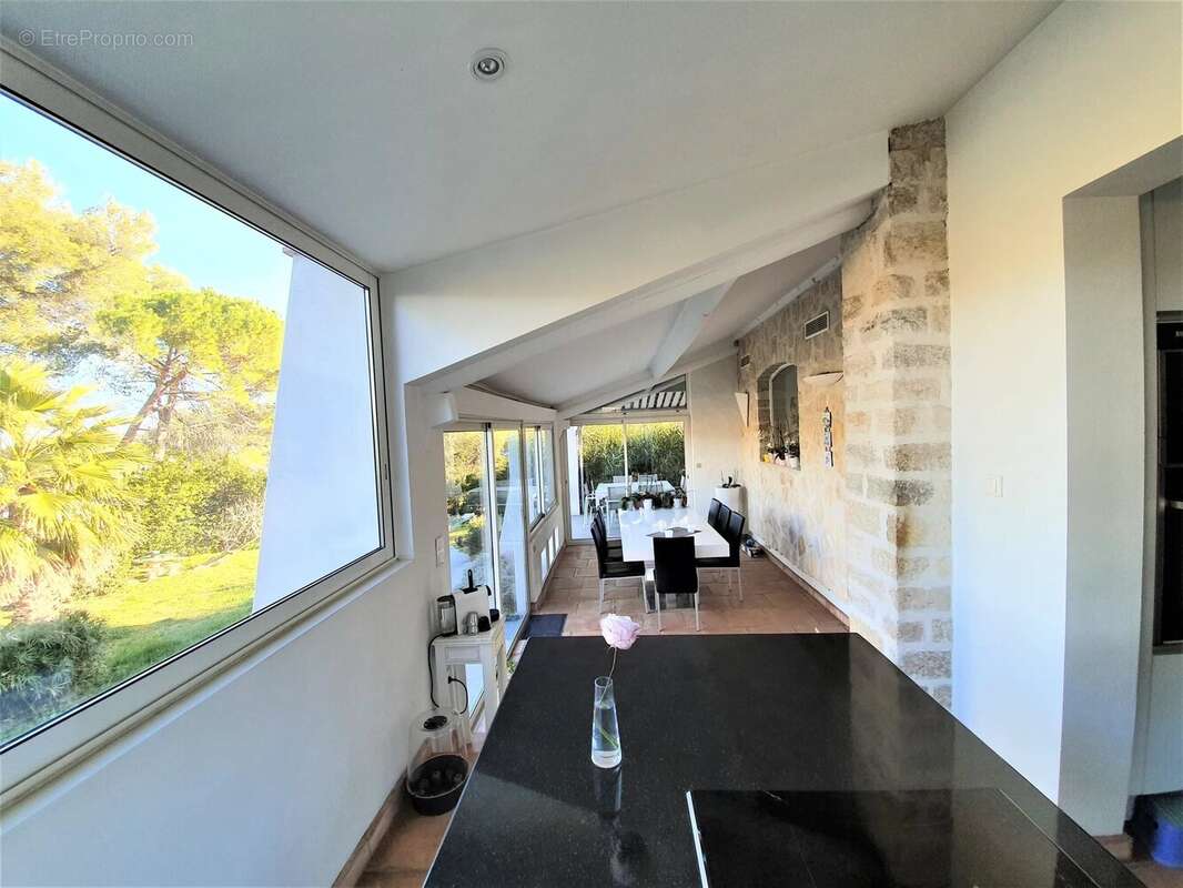Maison 6 pièces 253m² - photo 6