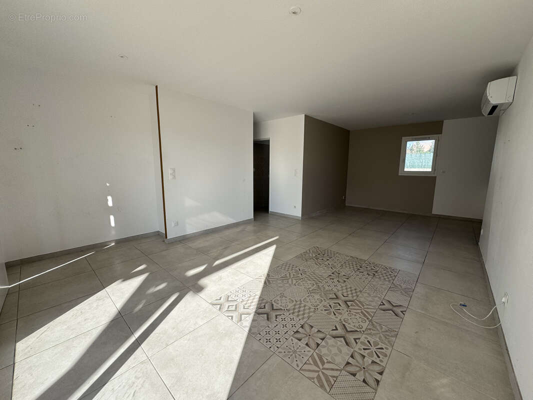 Maison à LA BATIE-ROLLAND