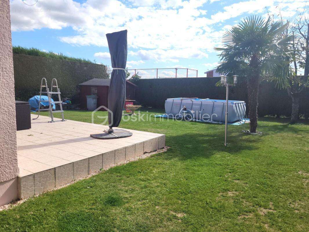 Maison à CLAYE-SOUILLY