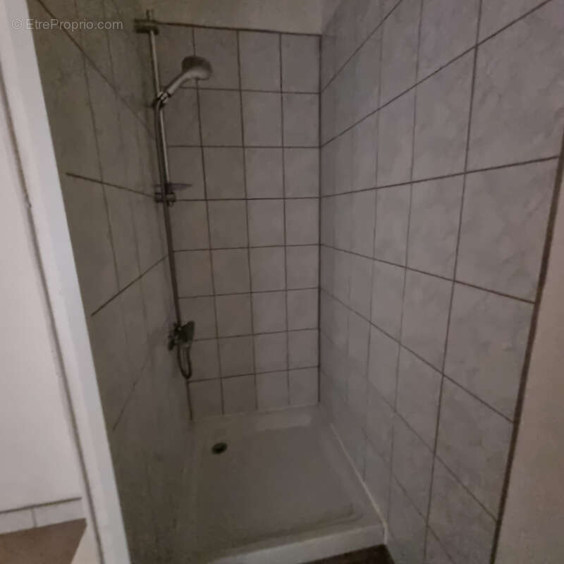 Maison à MONTGIVRAY