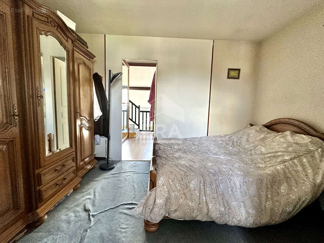 Maison à SARTROUVILLE