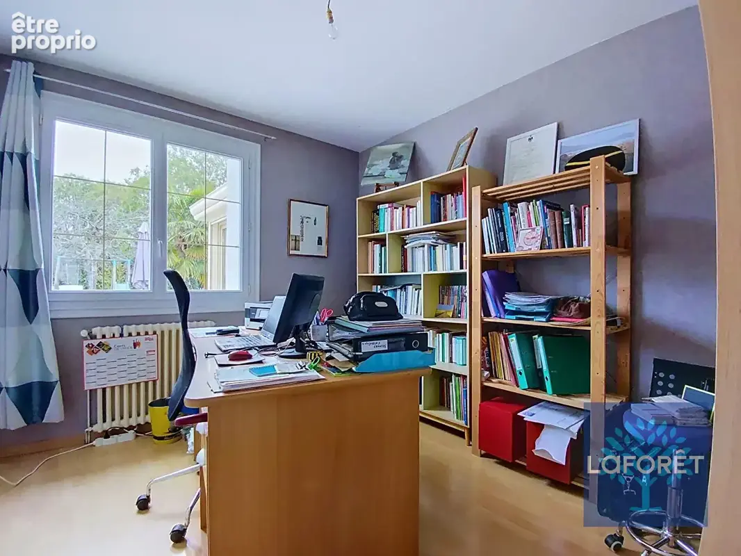 CHANTONNAY CENTRE-VILLE  maison 6 pièces 163m² habitable - photo 8