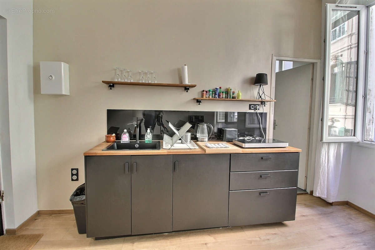 Appartement à MARSEILLE-6E