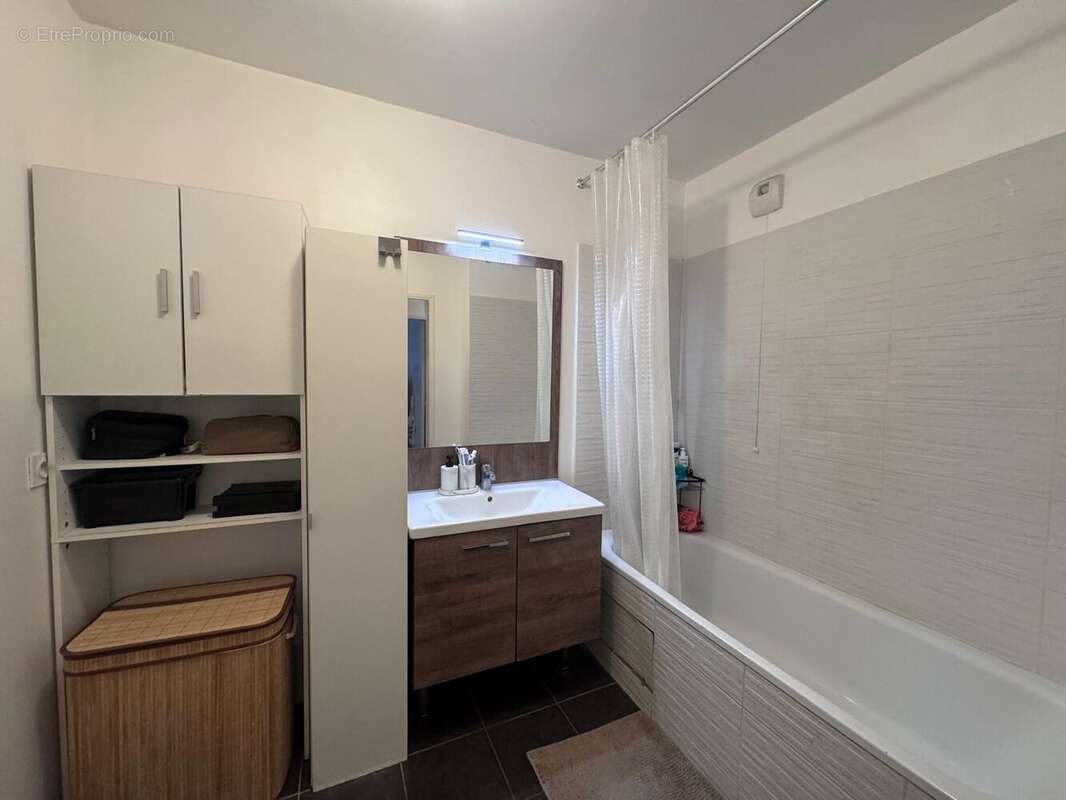 Appartement à BAGNOLET