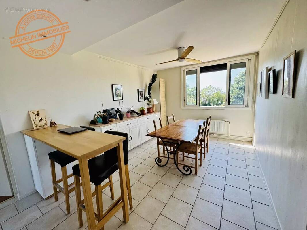 Appartement à CHAMPAGNE-AU-MONT-D'OR