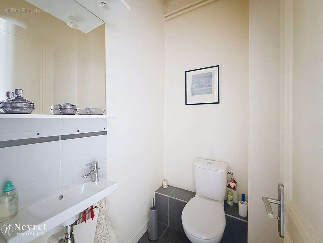 Appartement à SAINT-ETIENNE