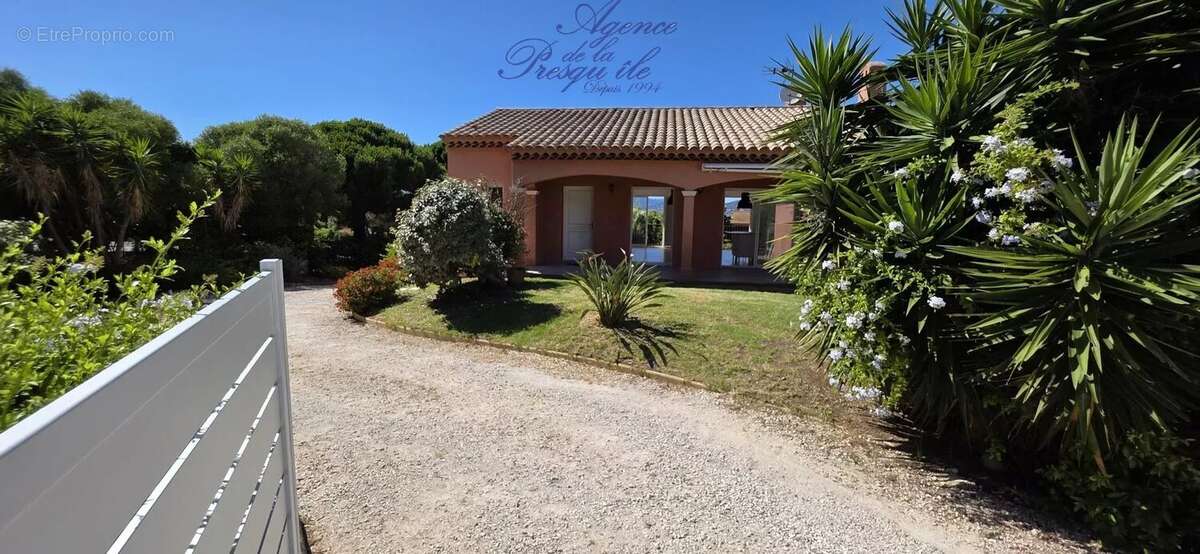Maison à HYERES
