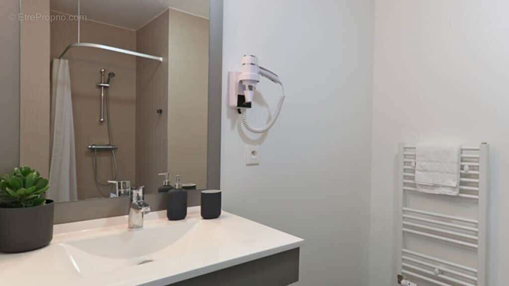 INVESTISSEMENT LOCATIF  Paris 13  Résidence étudiante Le Palatino - 5.52% de rentabilité - photo 6
