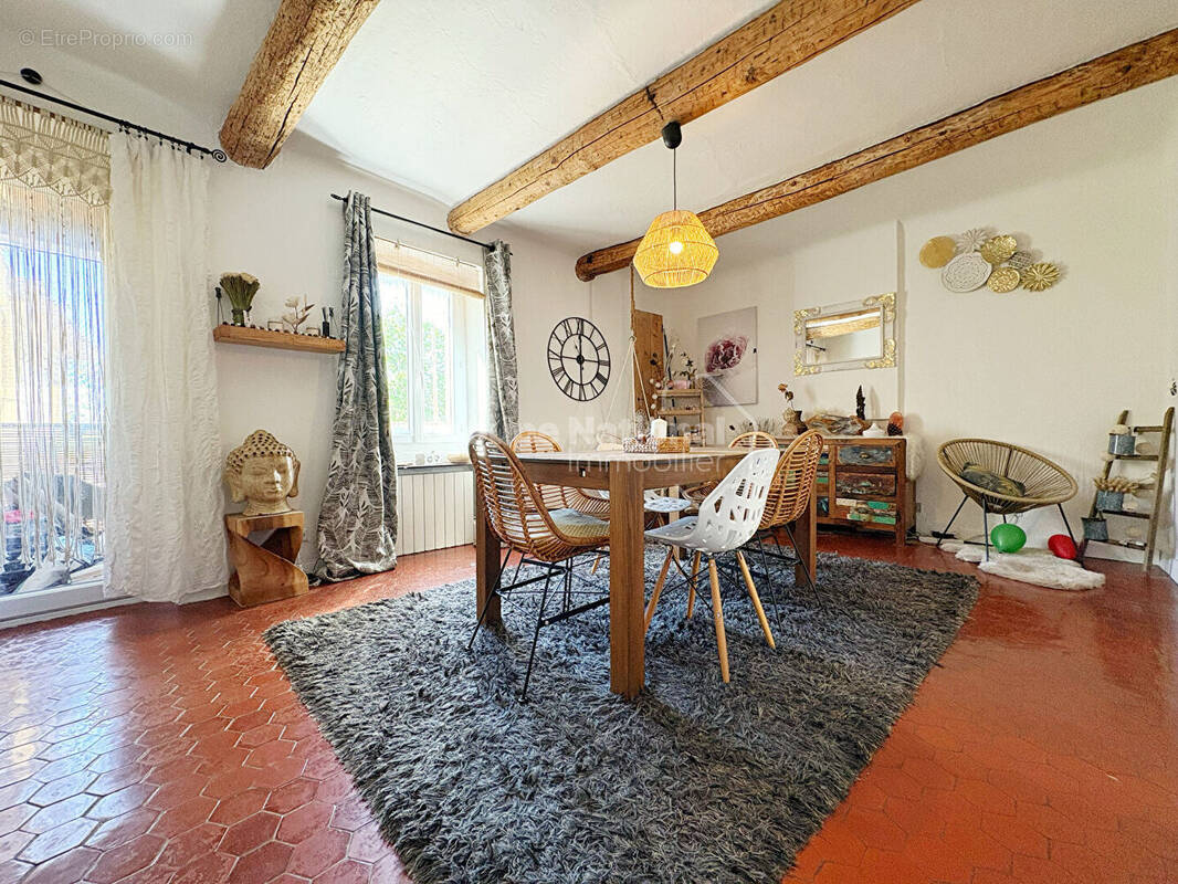 Maison à EYGUIERES