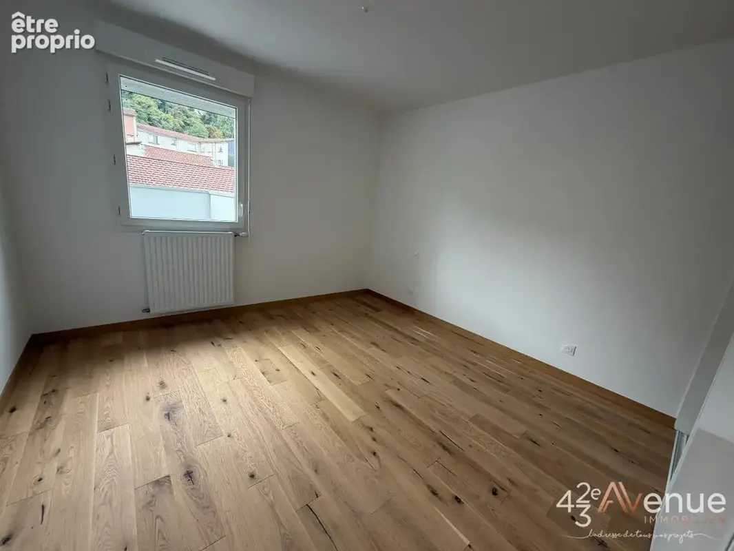 Appartement à SAINT-ETIENNE