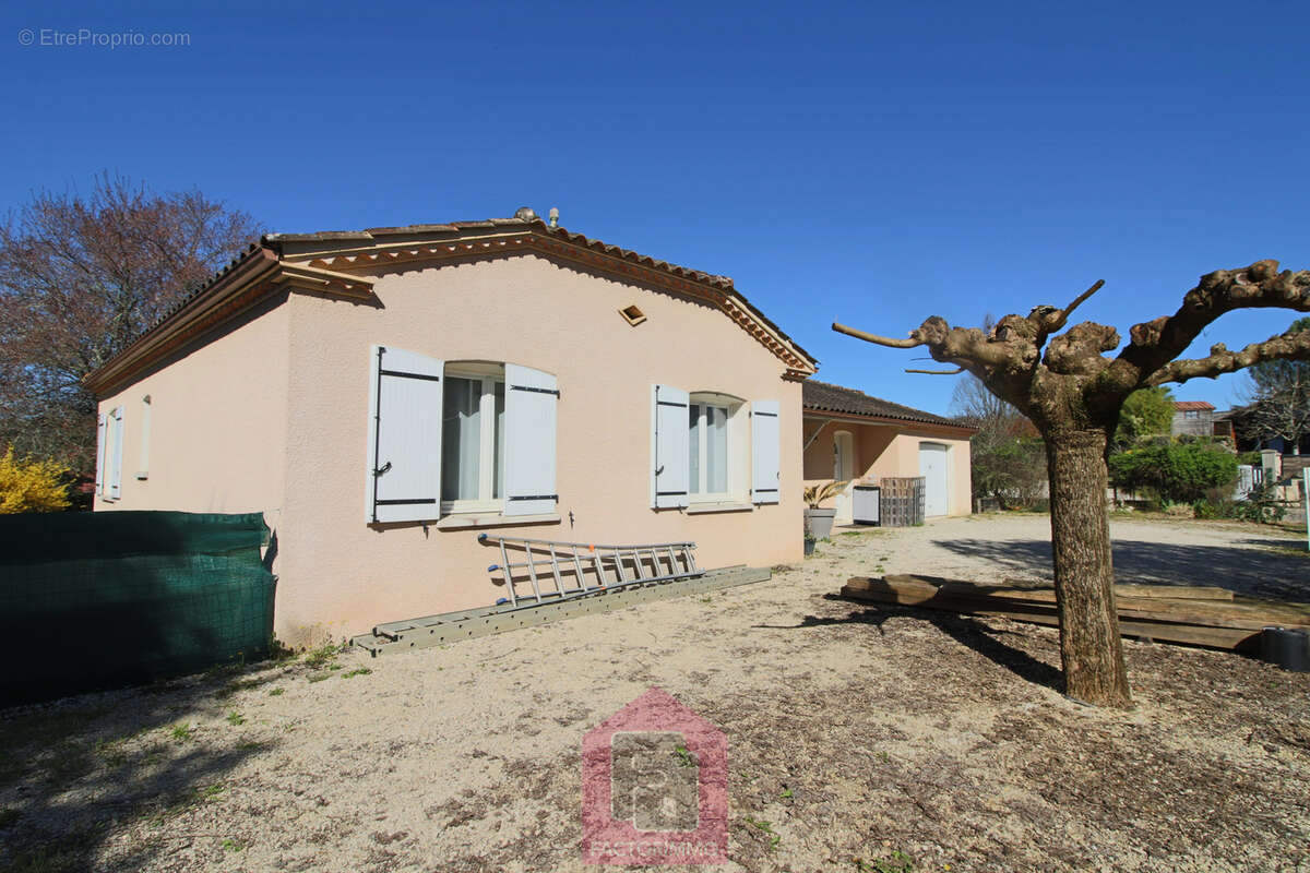 Maison à PRAYSSAC