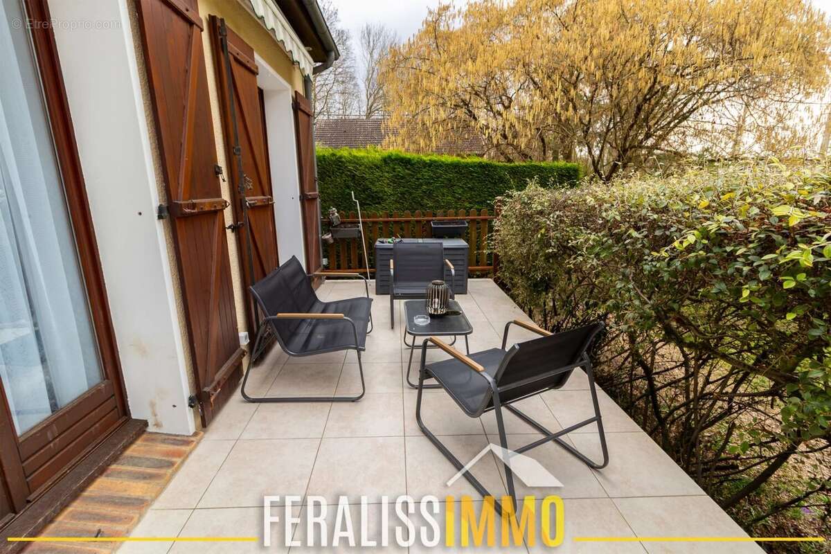 Maison à VAUX-SUR-SEINE