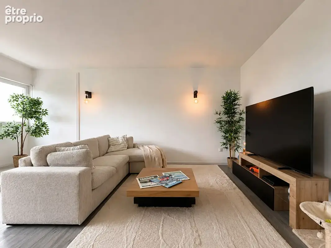PROCHE COMMERCES - Bel appartement rénové de 70 m² - photo 5