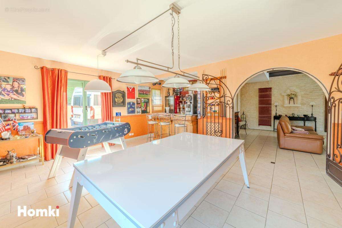 Superbe villa  de 195 m2 avec piscine - photo 10