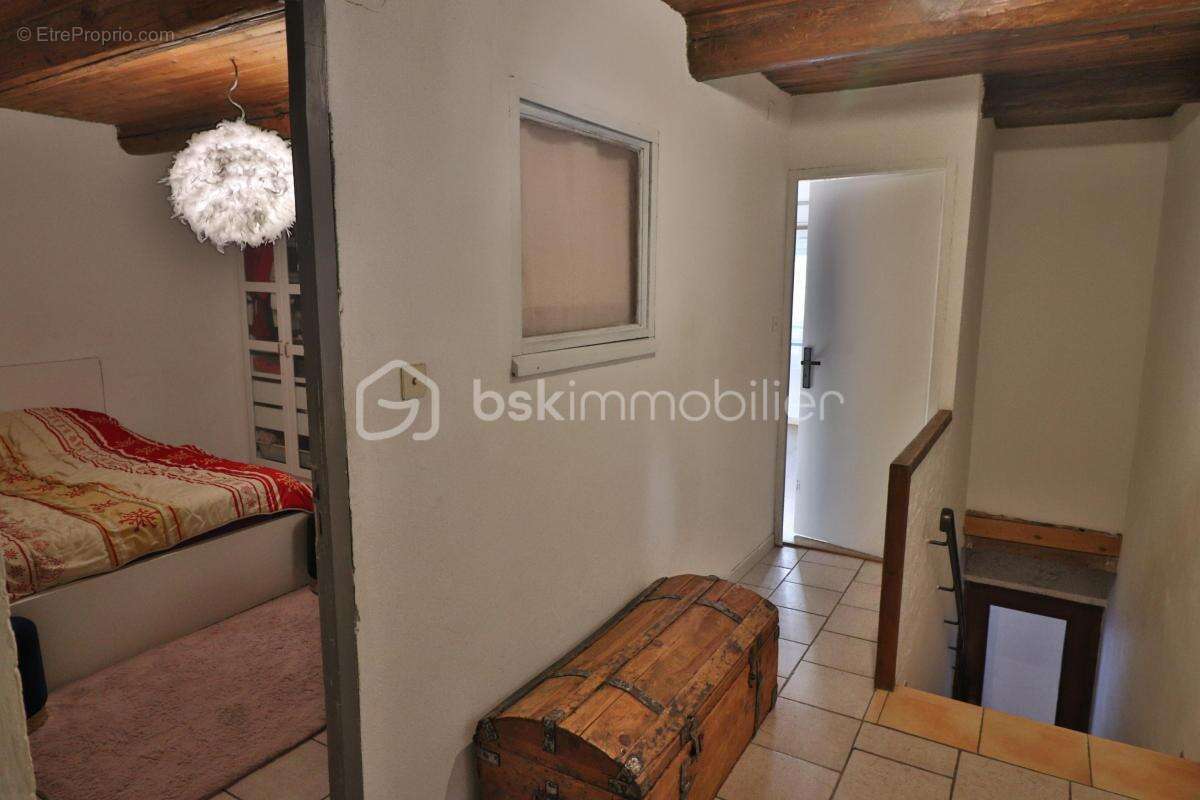 Maison de village 111m², 3 chambres, garage - photo 8