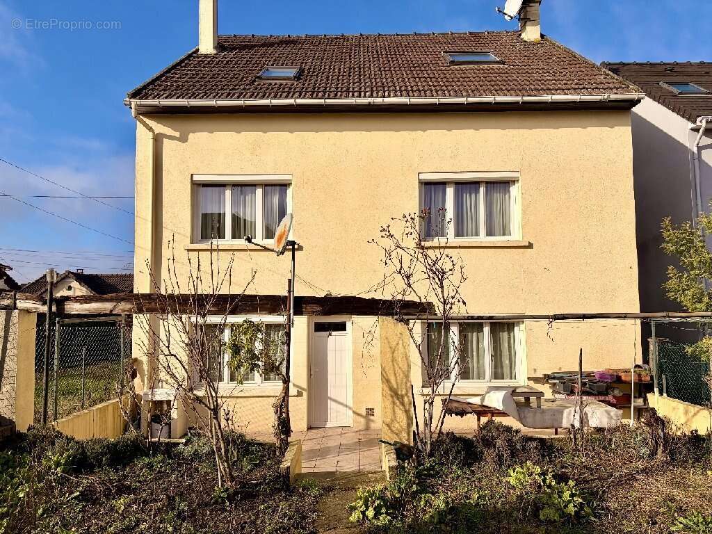 Maison à VILLEPARISIS