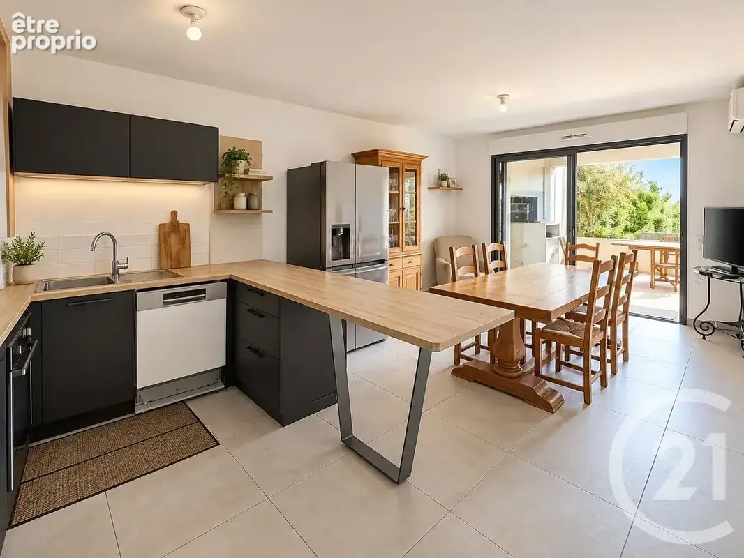 Appartement 2 pièces 41 m² à vendre à Bormes-Les-Mimosas (83230) - photo 2