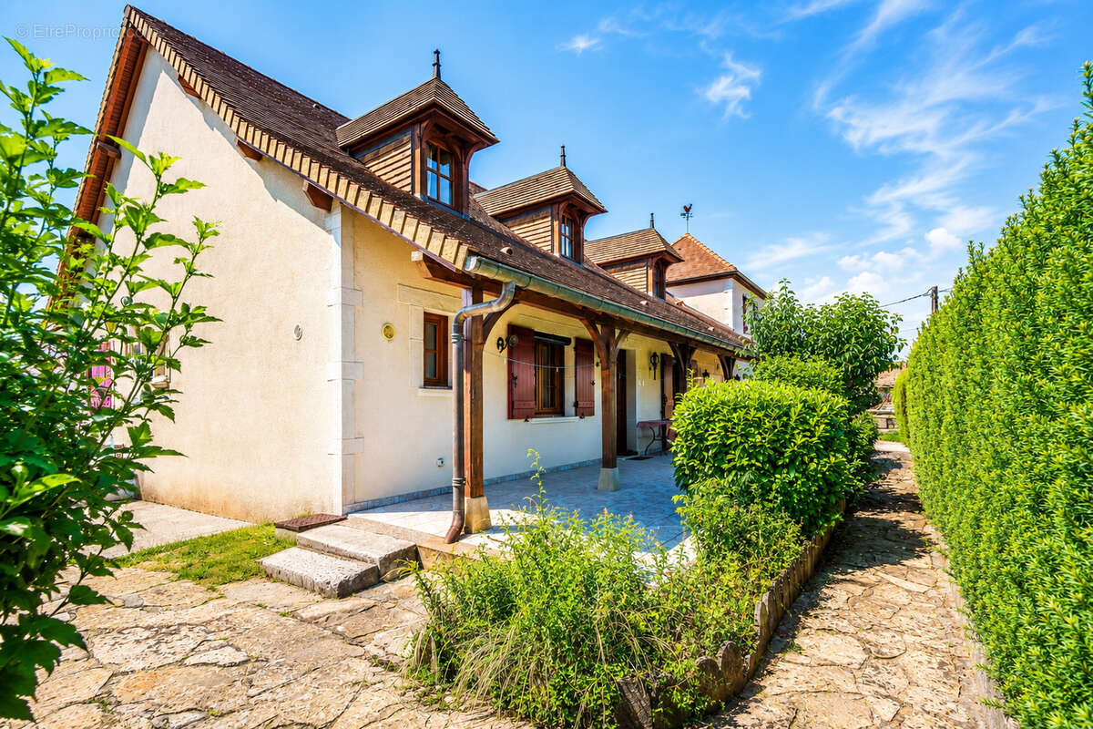 Bligny-Lès-Beaune : Maison cossue avec logement indépendant : Vie de plain-pied - photo 9