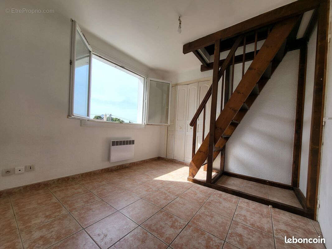 Appartement à CHATEAUNEUF-LES-MARTIGUES