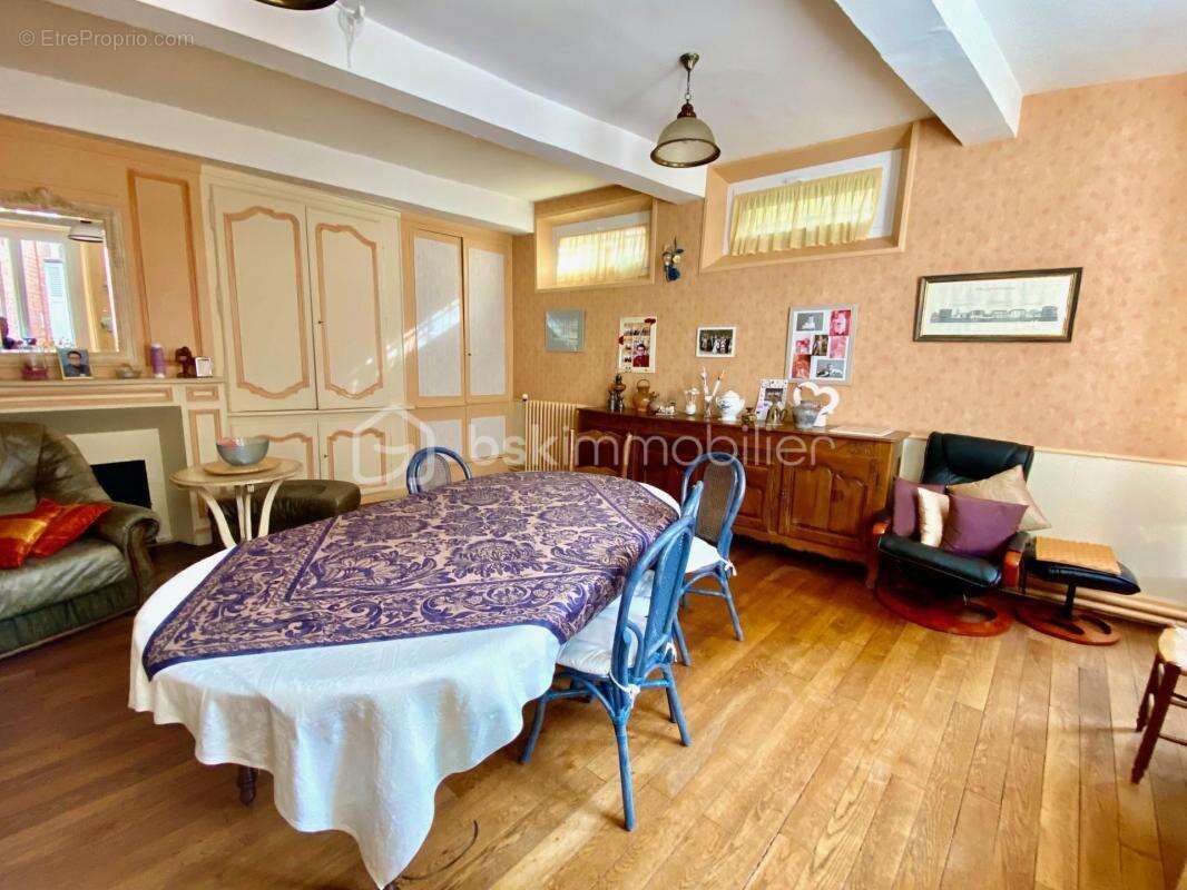 Maison à EU