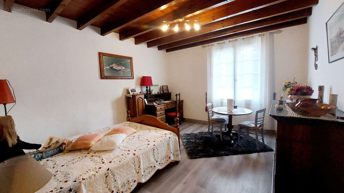 Maison à LA REOLE