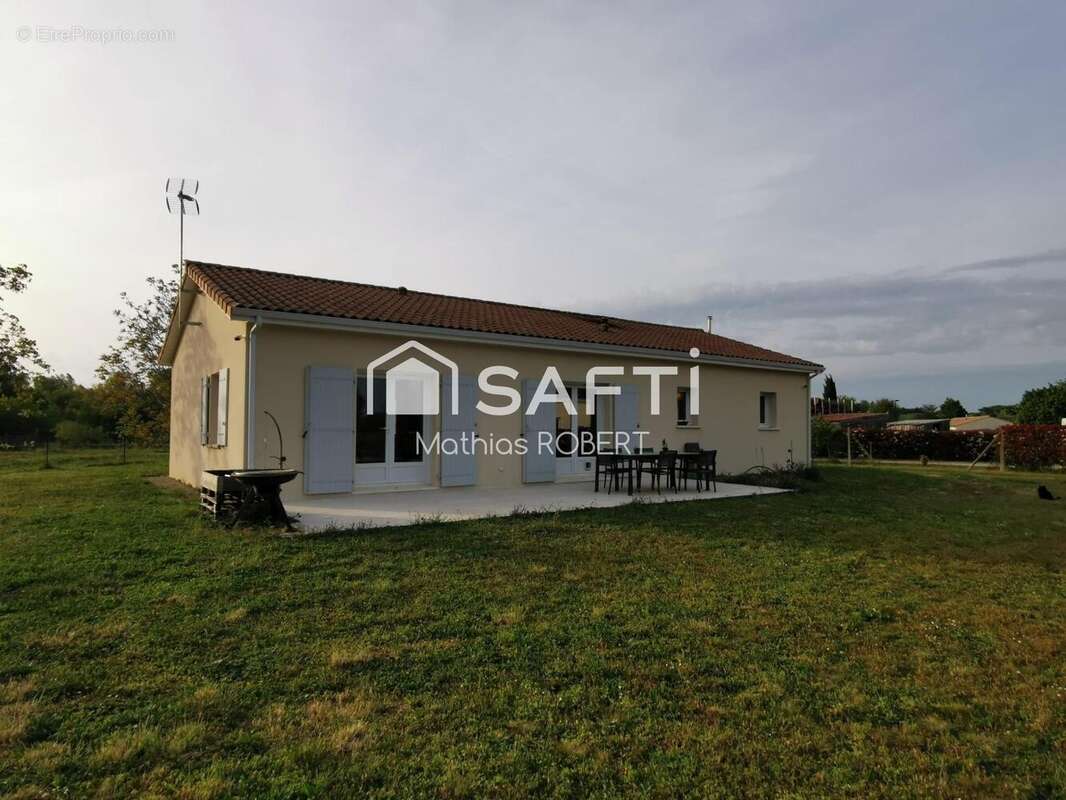 Maison 103 m² à Fouqueure  - photo 2
