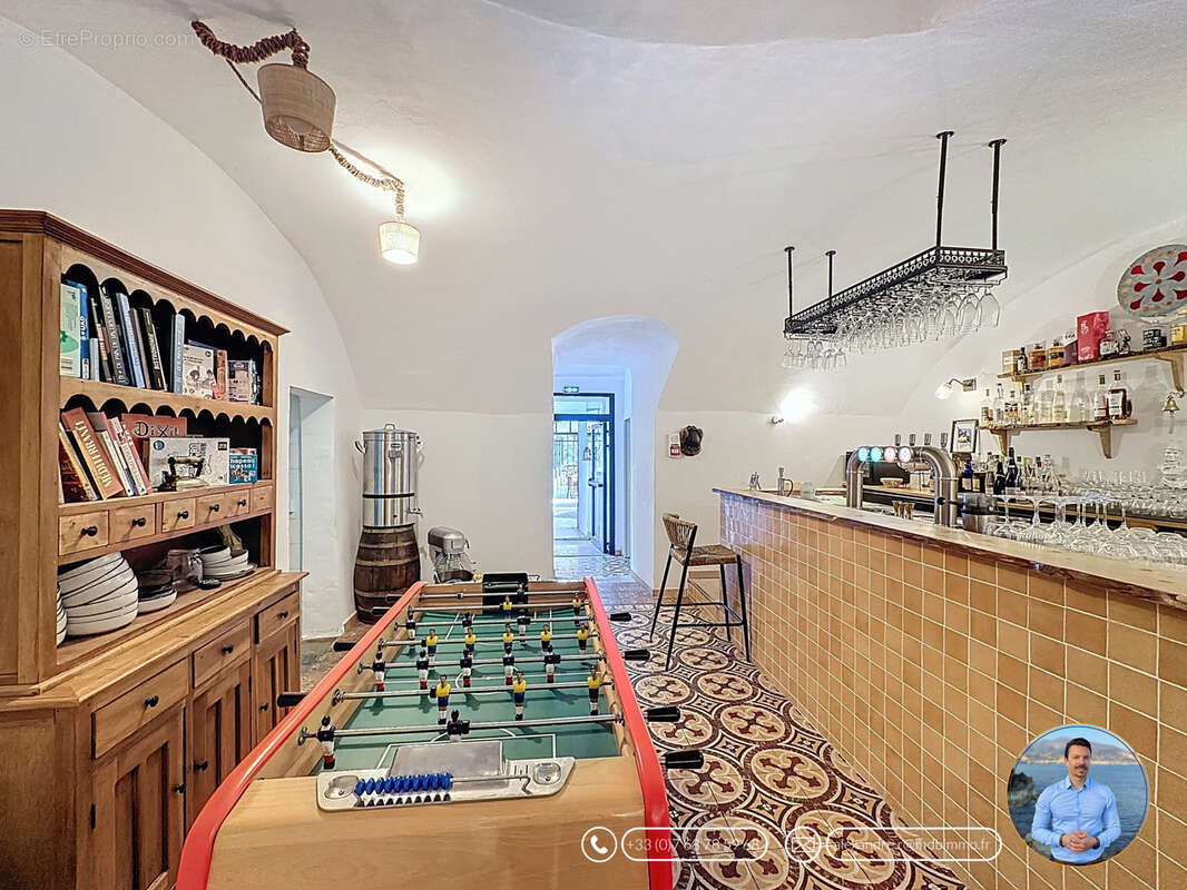 Commerce à CASTELLAR