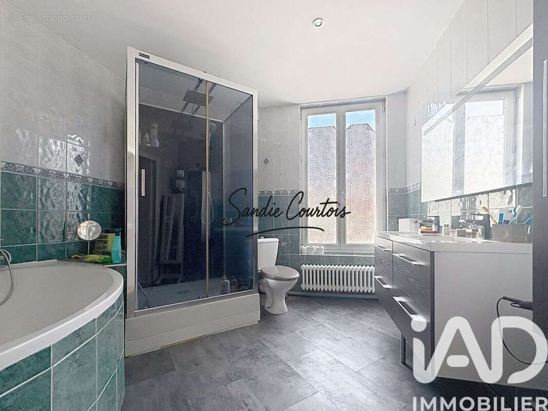 Maison 170 m² à Outreau  - photo 9