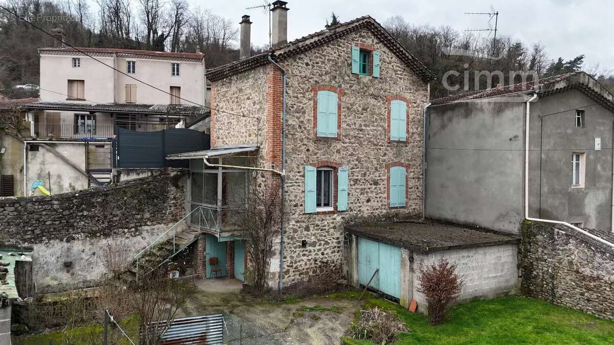 Maison à SARRAS