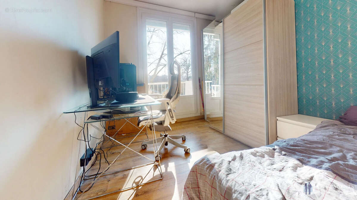 Appartement à SAINT-MARTIN-D'HERES