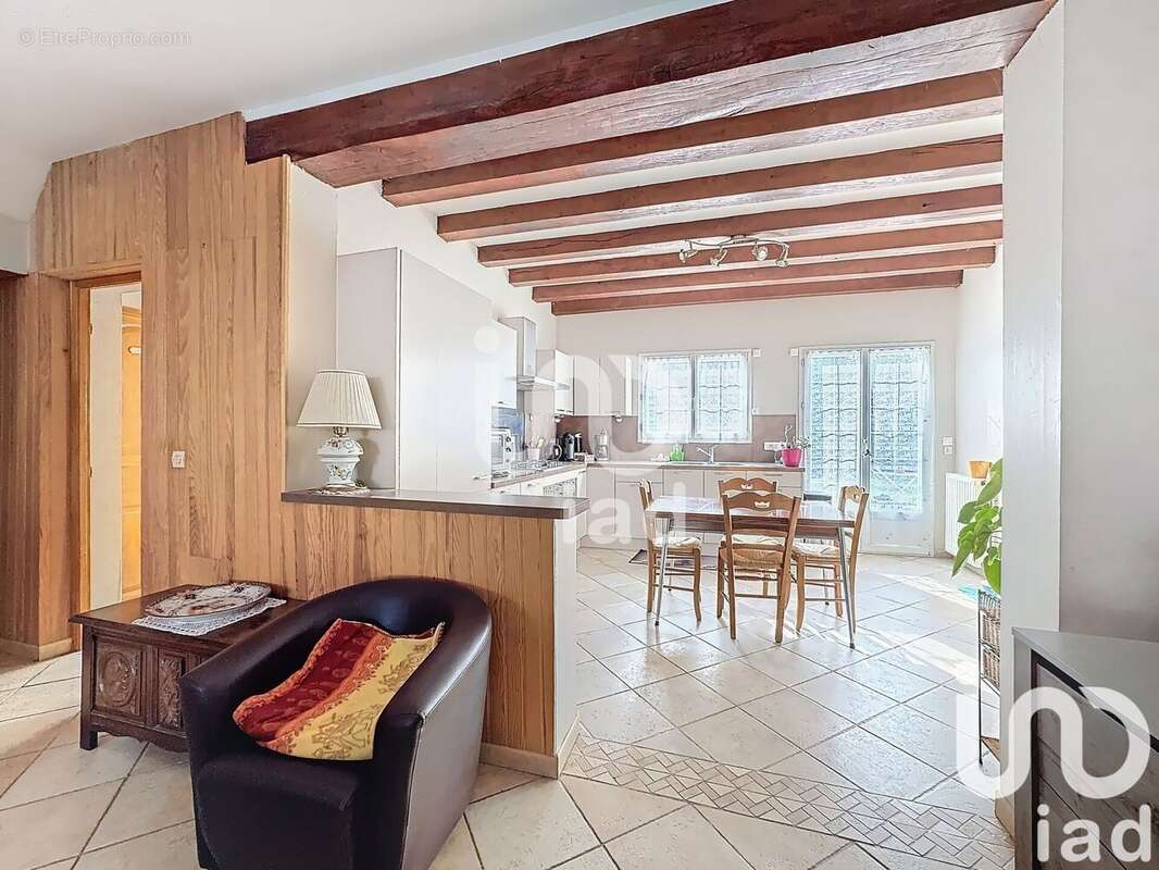 Photo 6 - Maison à MOISSY-CRAMAYEL